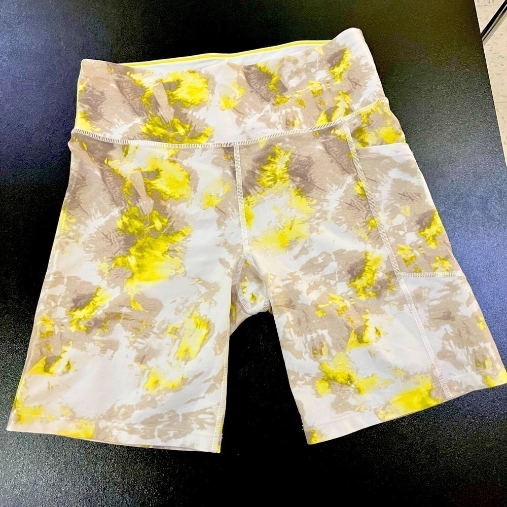 Calvin Klein Performance Wick Biking Shorts and Athleta Sports Size Medium Gift
